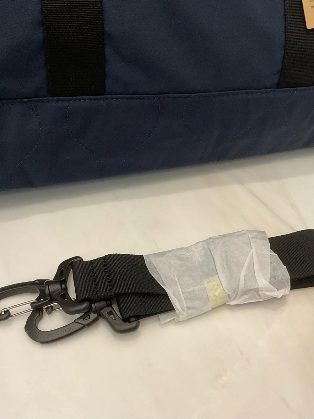 NWT Polo Ralph Lauren Navy Blue 19.75” Lightweight Mountain Gym Duffel Bag